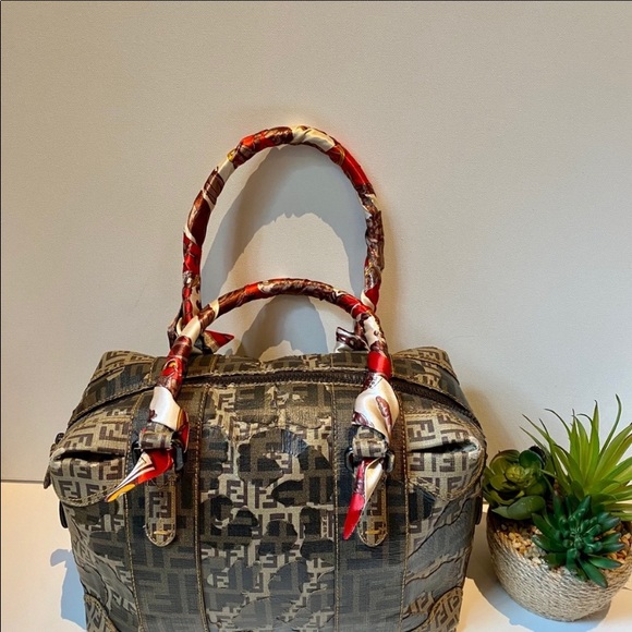 🔥 Fendi Camo zucca bowler doctor hand bag 🔥 - Picture 11 of 15
